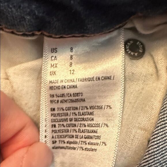 American Eagle Outfitters Ripped Blue Jean Shorts. - Picture 4 of 4